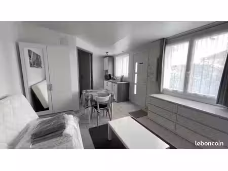 studio meublé 20 m² avec terrasse et parking – 150 m lycée atlantique