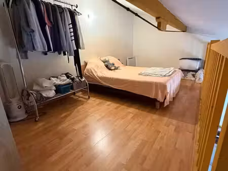 à vendre : studio avec mezzanine  vendu loué  idéal investisseur
