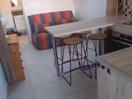 loue studio meublé