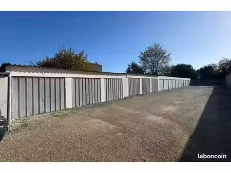 à louer garage fermé - cognac