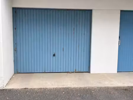 garage fermé 18 m² à 50 m de la plage – les marines – saint-hilaire-de-riez