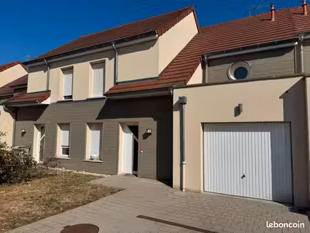 maison 4 pièces 98m2 année 2012