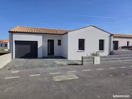 maison neuve 105 m² - 4 ch. - jardin & garage - climatisé