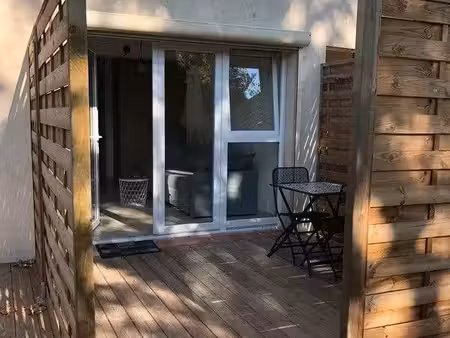 superbe studio meublé 20 m² rénové + terrasse 6m²