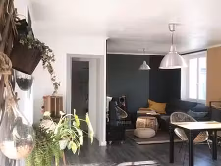 t2 meublé spacieux et lumineux