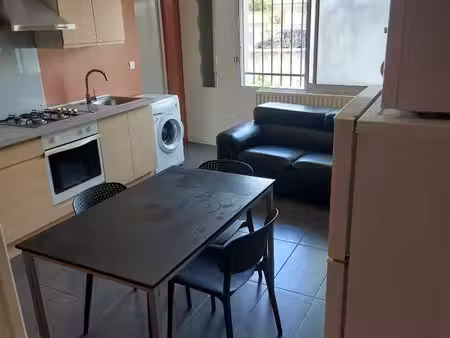 t2 35m2 meublé tout compris (eau  électricité  chauffage  internet)