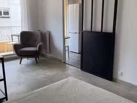 superbe studio meublé 32m2 à marseille la timone