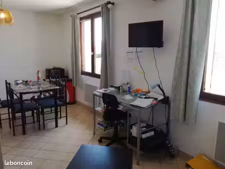 studio 29 m2 à reims .a côté hôpital maison blanch