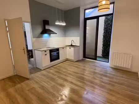 appartement 2 pièces - 42 m2 - libre - 520 cc