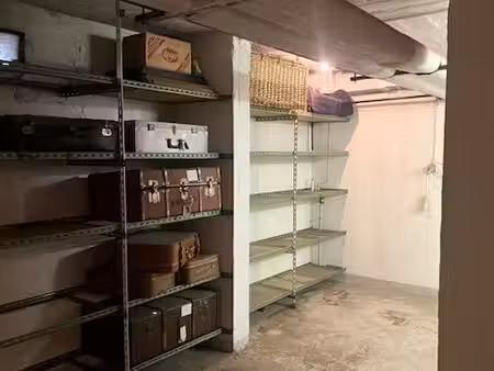 grande cave avec eléctricité