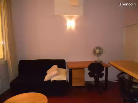 studio meuble 21m2 centre aix ideal etudiant iep