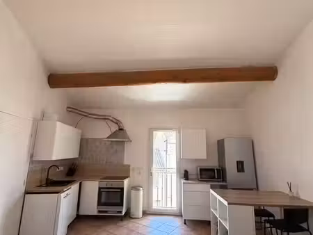 t2 meublé 38 m² – place joffre – berre-l’étang
