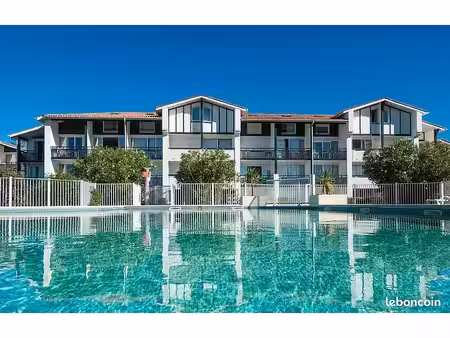 studio cabine résidence 4* piscine tennis parking