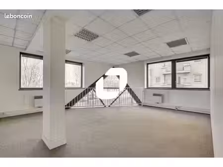bureaux 225 m²