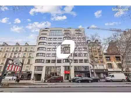 bureau 136 m²