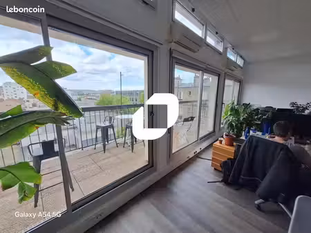 bureaux 143 m²