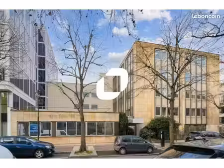 bureaux 500 m²