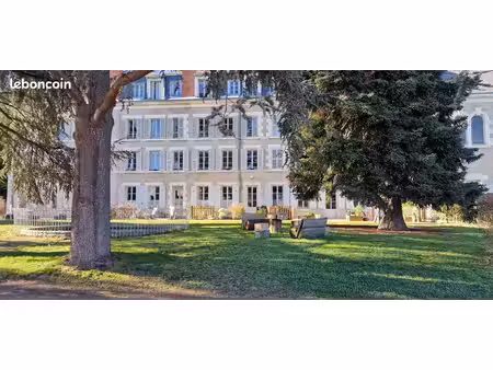 magnifique t4 82m² lumineux - ancien couvent des franciscaines - blois centre