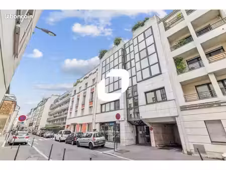 bureaux 754 m²