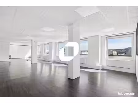 bureau 1 344 m²