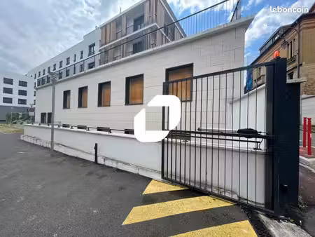 bureaux 285 m²