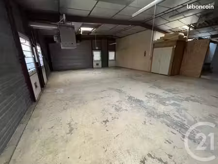 local d'activité 220 m²