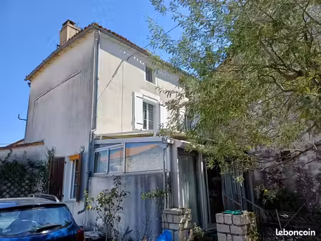 maison ancienne en pierres idéale canicule (charente 16230)