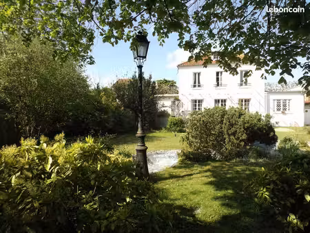 maison grand jardin 1500m