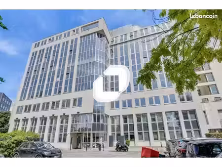 bureaux 1 741 m²