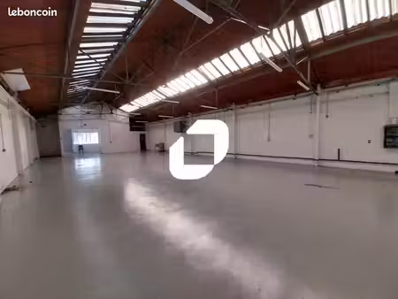 local d'activité 3 416 m²