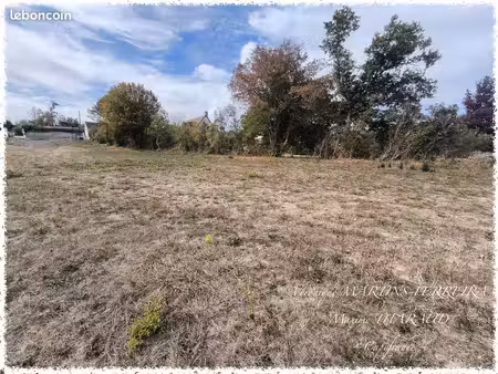 terrain 1 373 m² preuilly