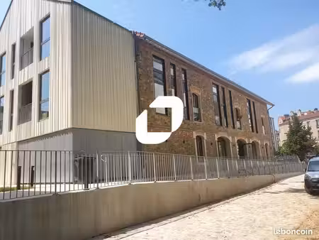 bureaux 190 m²