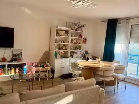 appartement t3 de 61m² entièrement rénové avec balcon – résidence close & sécurisée