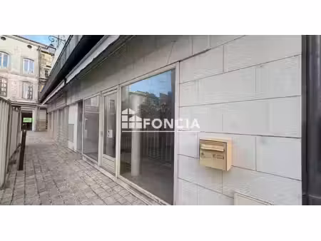 local commercial à louer