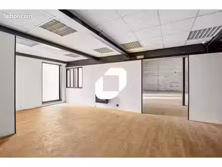 bureau 449 m²