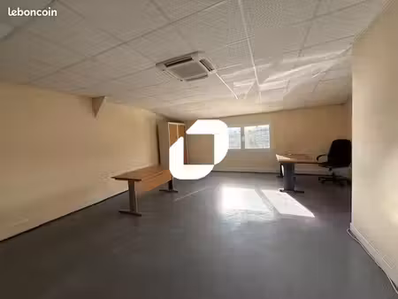 bureau 56 m²