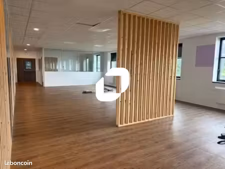 bureaux 4 054 m²