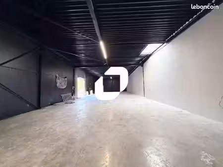 local d'activité 330 m²