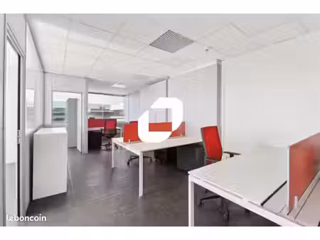 bureau 576 m²