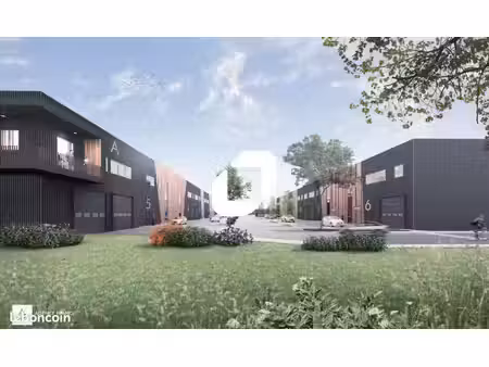 local d'activité 592 m²