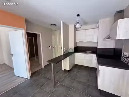 à louer – t2 36 m² avec terrasse  parking et cave – dijon et chu