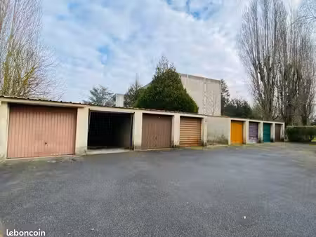box a louer résidence sécurisée