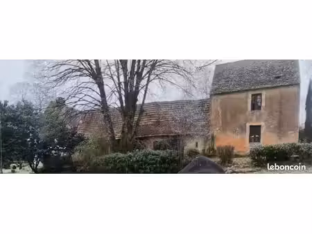 deux maisons anciennes à restaurer à une 20aine de mn de sarlat