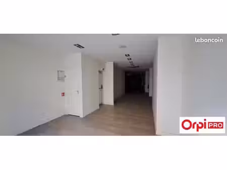 local commercial 193 m²