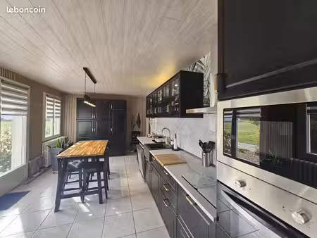 maison 6 pièces 180 m²
