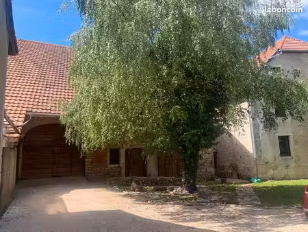 maison de maître à 3km de la frontière suisse