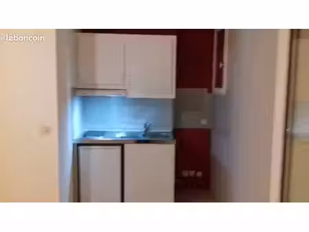 à vendre – studio 23 m² – damville centre – vendu loué■? prix : 42 000