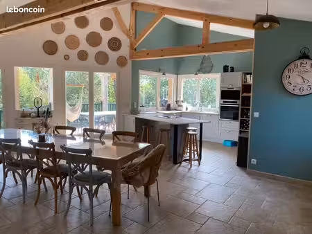 maison individuelle avec piscine au calme