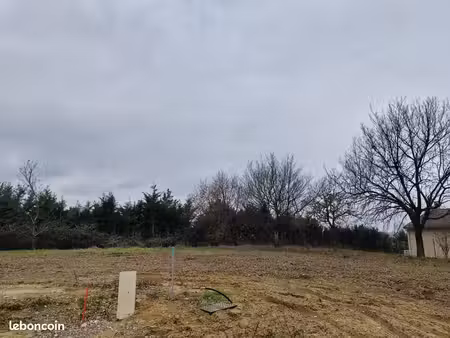 terrain 635 m² saint donat sur l herbasse