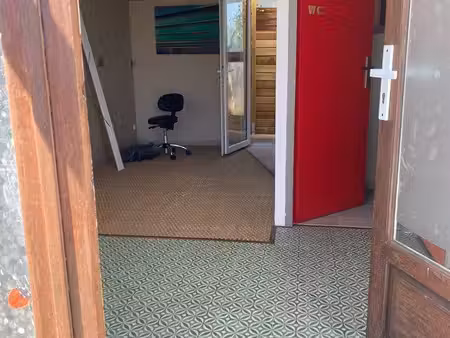 studio lumineux + terrasse 20 m2
